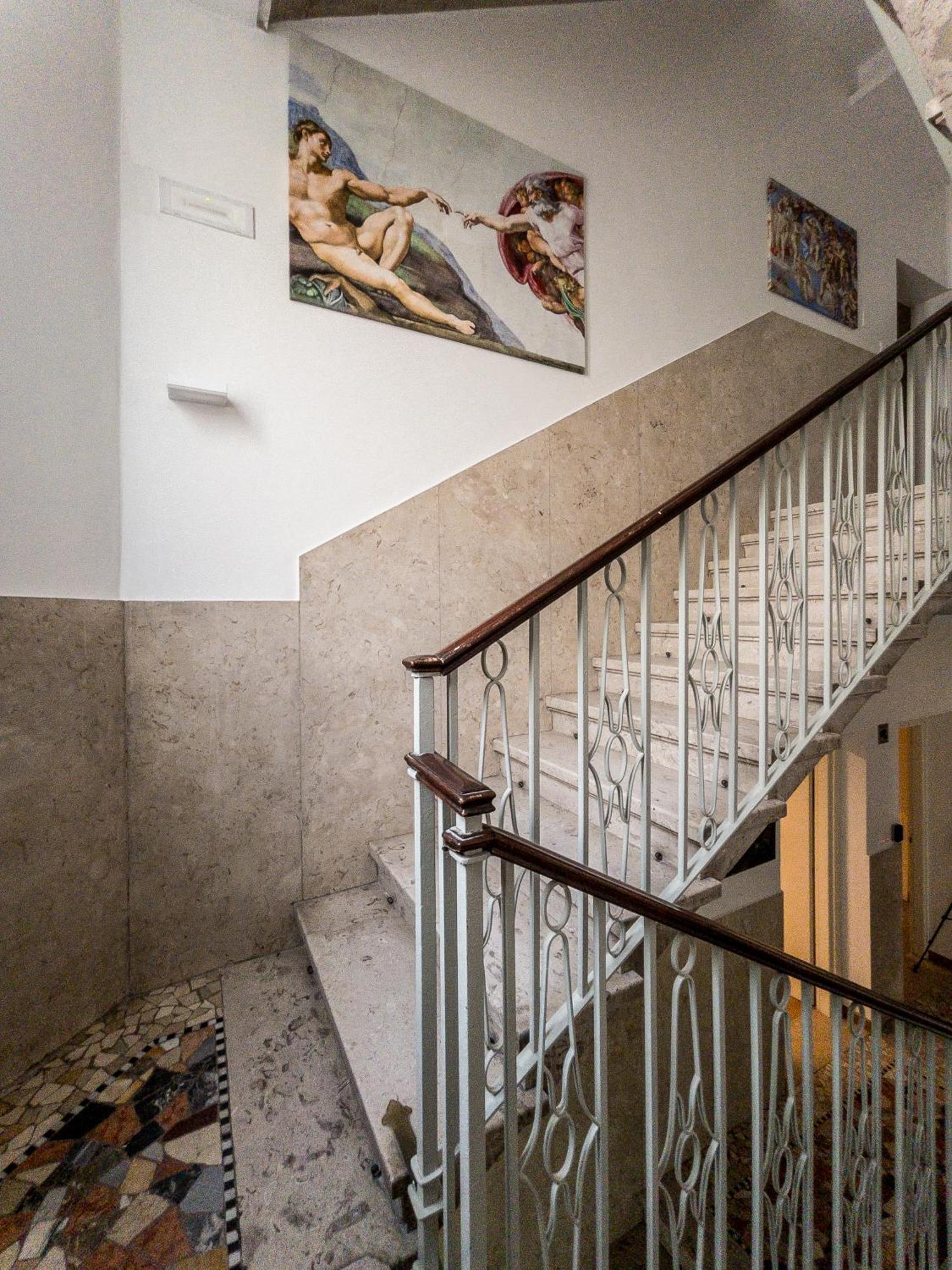 Rrrapido Holy Suites And Rooms - Via Sardegna Milan Exterior photo
