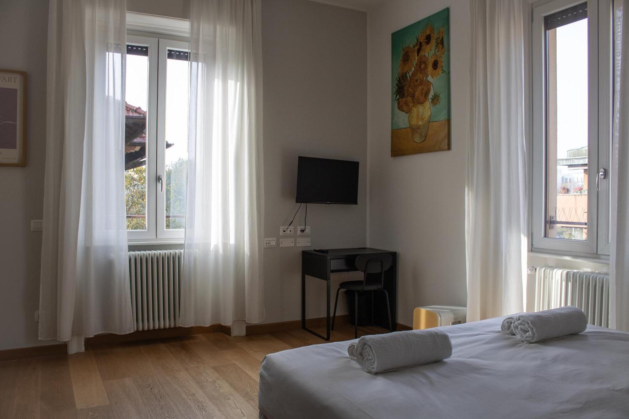 Rrrapido Holy Suites And Rooms - Via Sardegna Milan Exterior photo