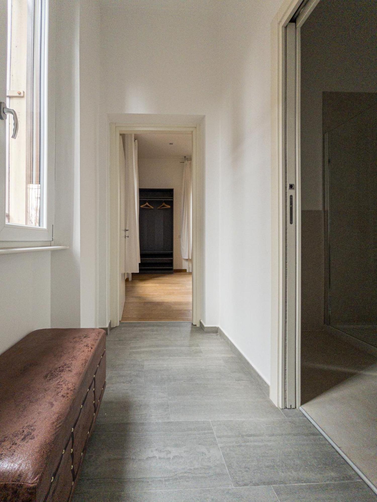 Rrrapido Holy Suites And Rooms - Via Sardegna Milan Exterior photo