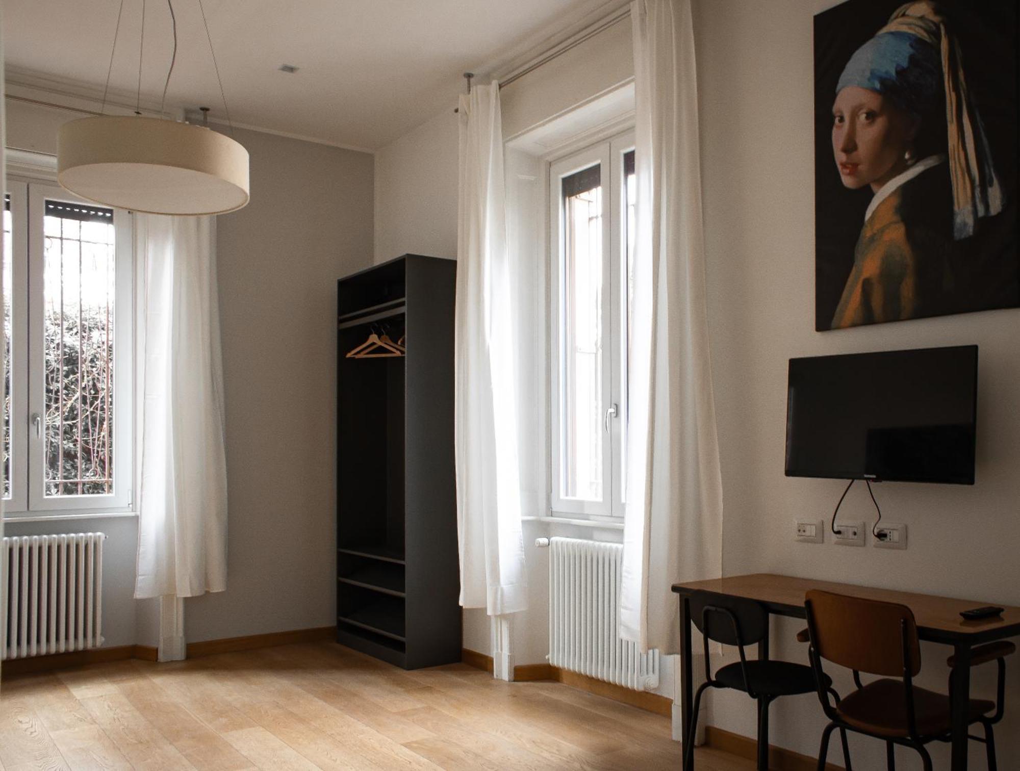 Rrrapido Holy Suites And Rooms - Via Sardegna Milan Exterior photo