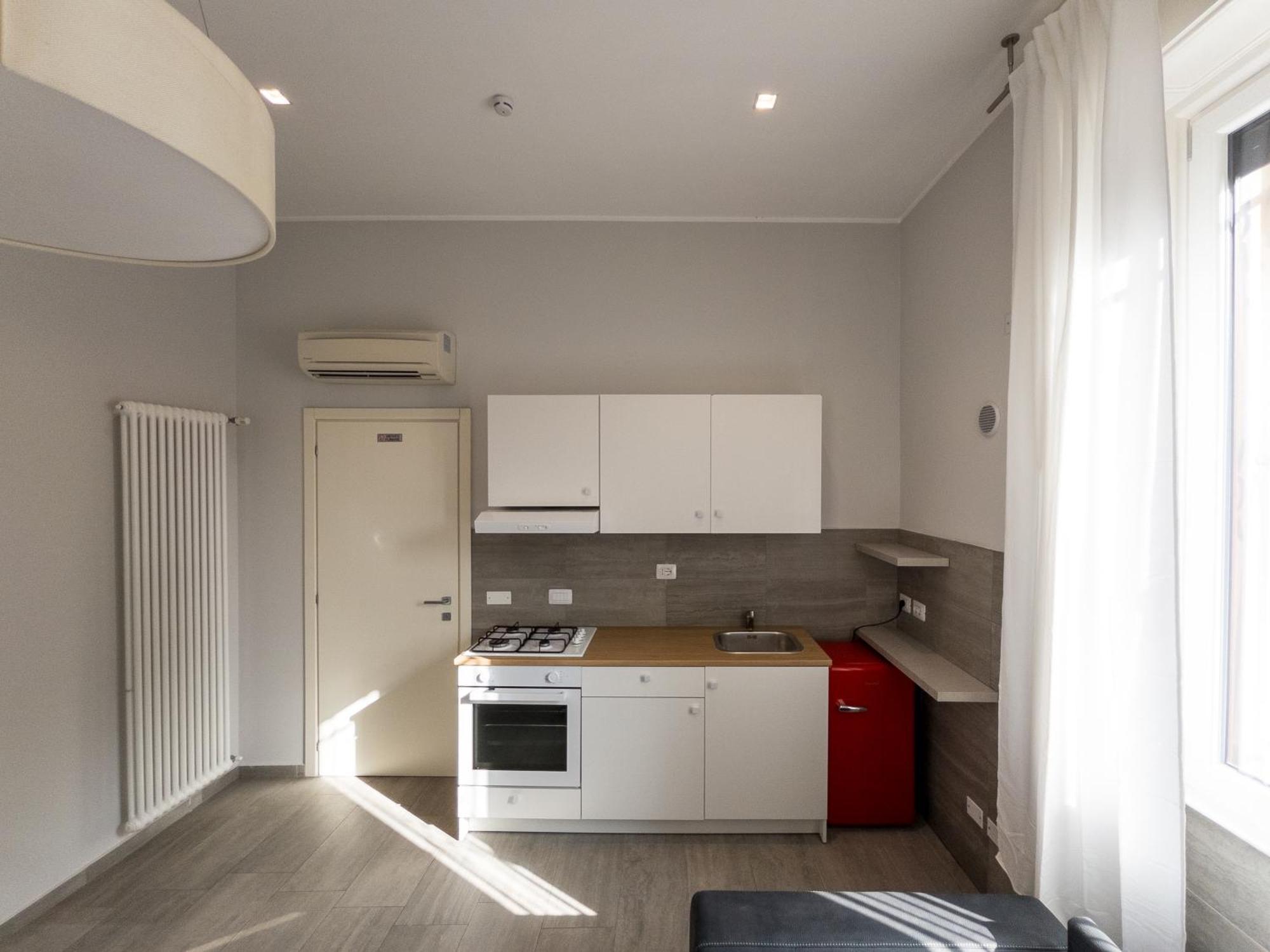 Rrrapido Holy Suites And Rooms - Via Sardegna Milan Exterior photo