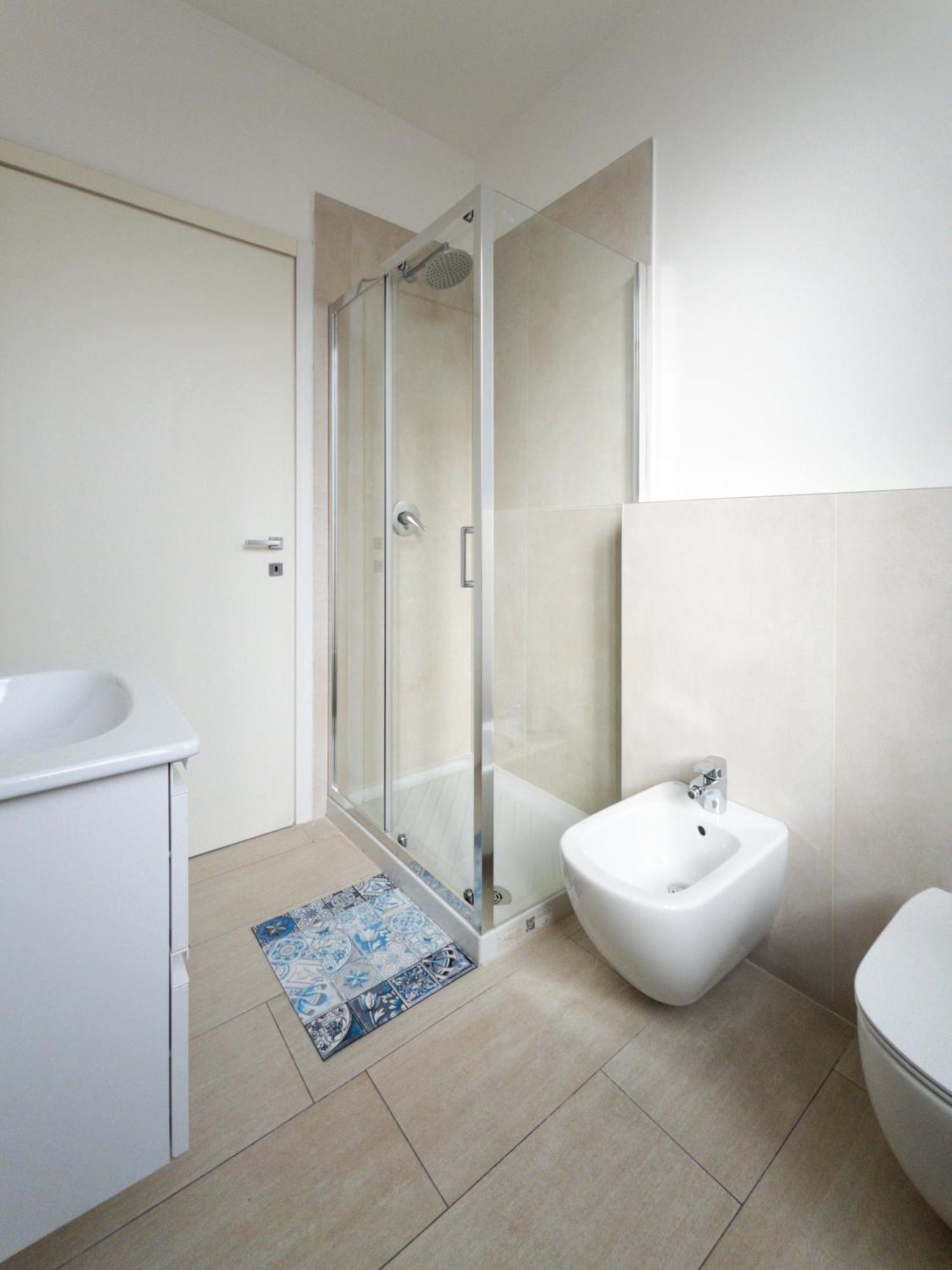 Rrrapido Holy Suites And Rooms - Via Sardegna Milan Exterior photo